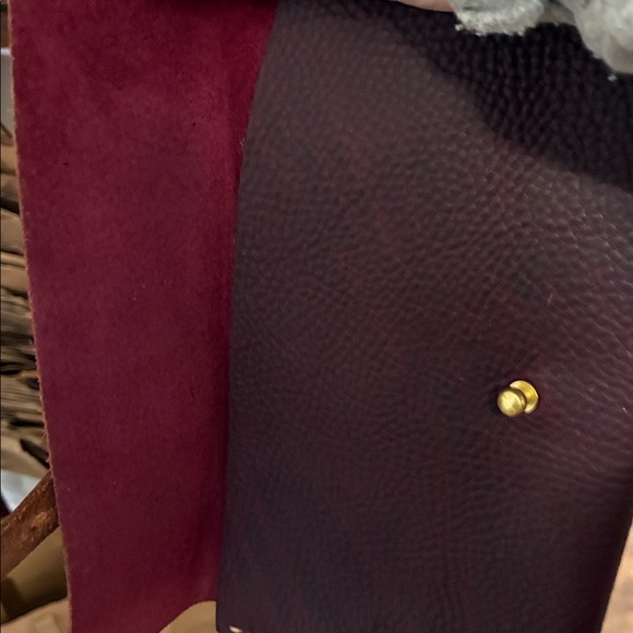 Burgundy KMM & Co Women’s Full-Grain Leather Kodiak Wallet - Picture 12 of 12